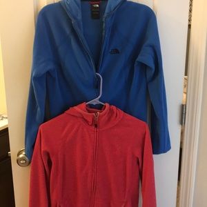 2 women’s north face zip up fleece hoodies sz M